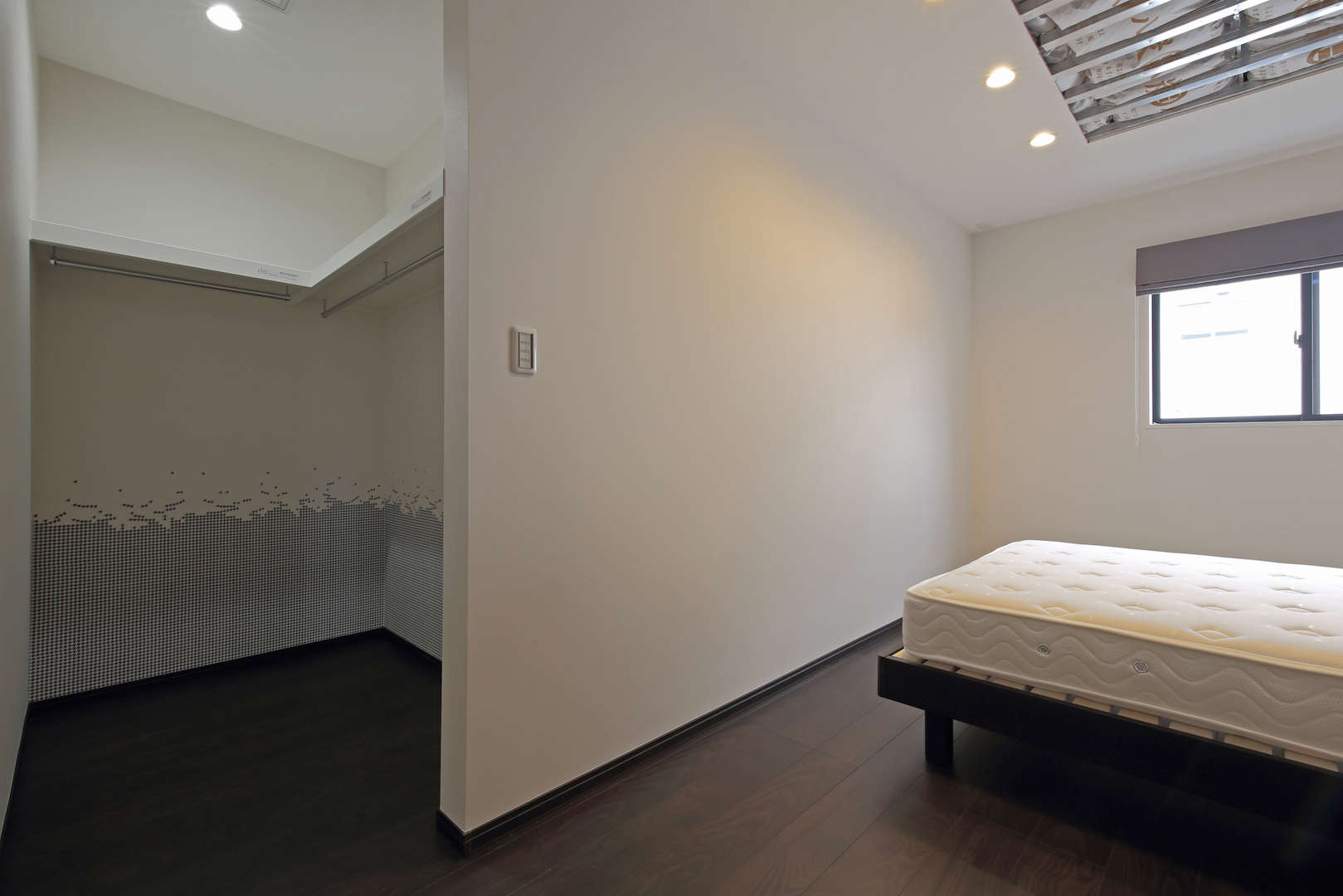 炭と照明でつくる心地よい寝室 スタッフブログ 福岡県の新築一戸建てならよかタウン